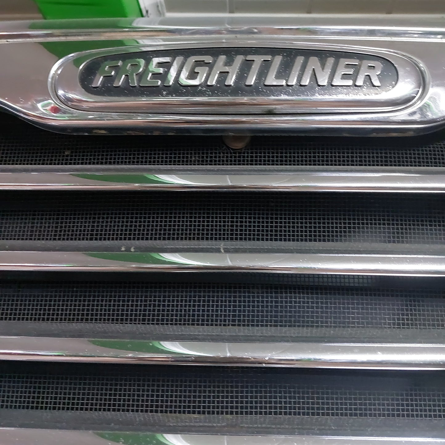 Parrilla freightliner Columbia